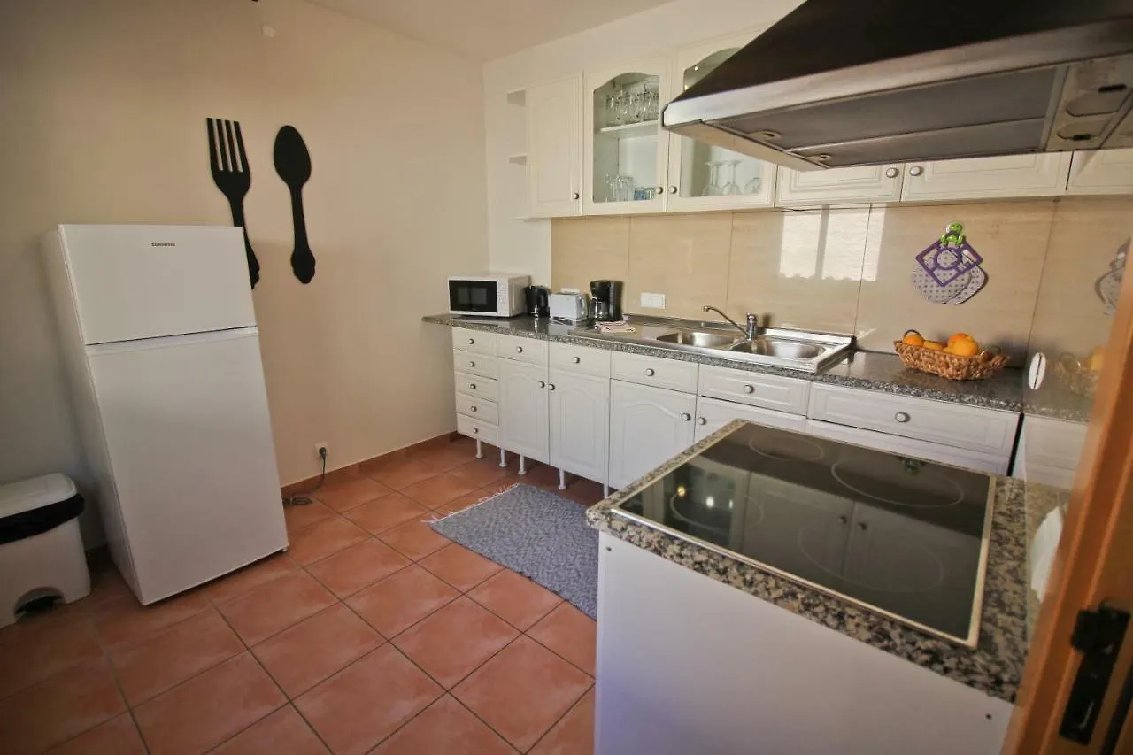 Quinta Gomes Vila Lagos 0*,